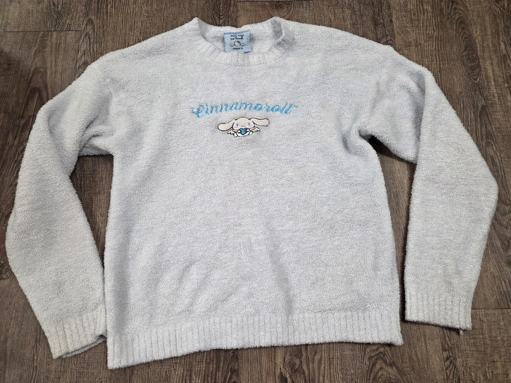 Hello Kitty x Forever 21 Plush Crewneck Sanrio Cinnamoroll Sweatshirt Medium